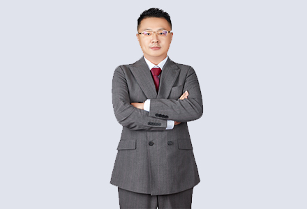 周颖